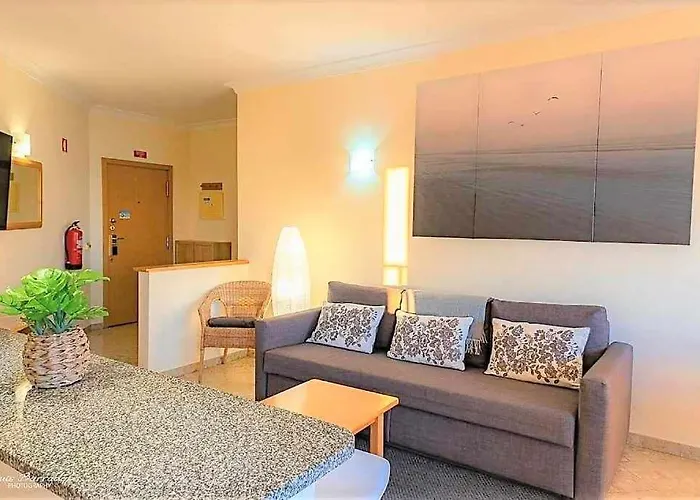 T1 Club Mar Piscina E Por Do Sol