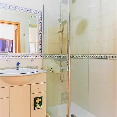 T1 Club Mar Piscina E Por Do Sol * Portimão